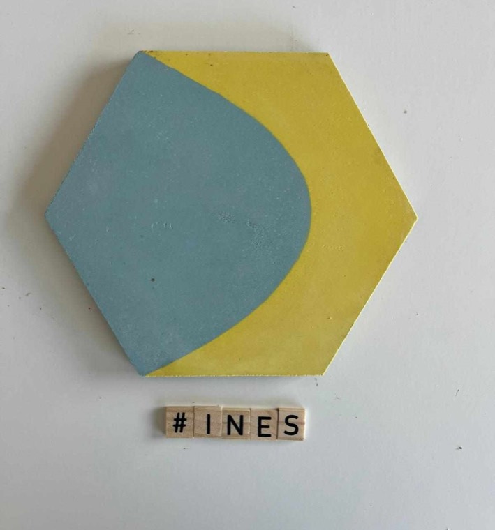 Motif Ines : carreau de ciment de la galerie de l'atelier